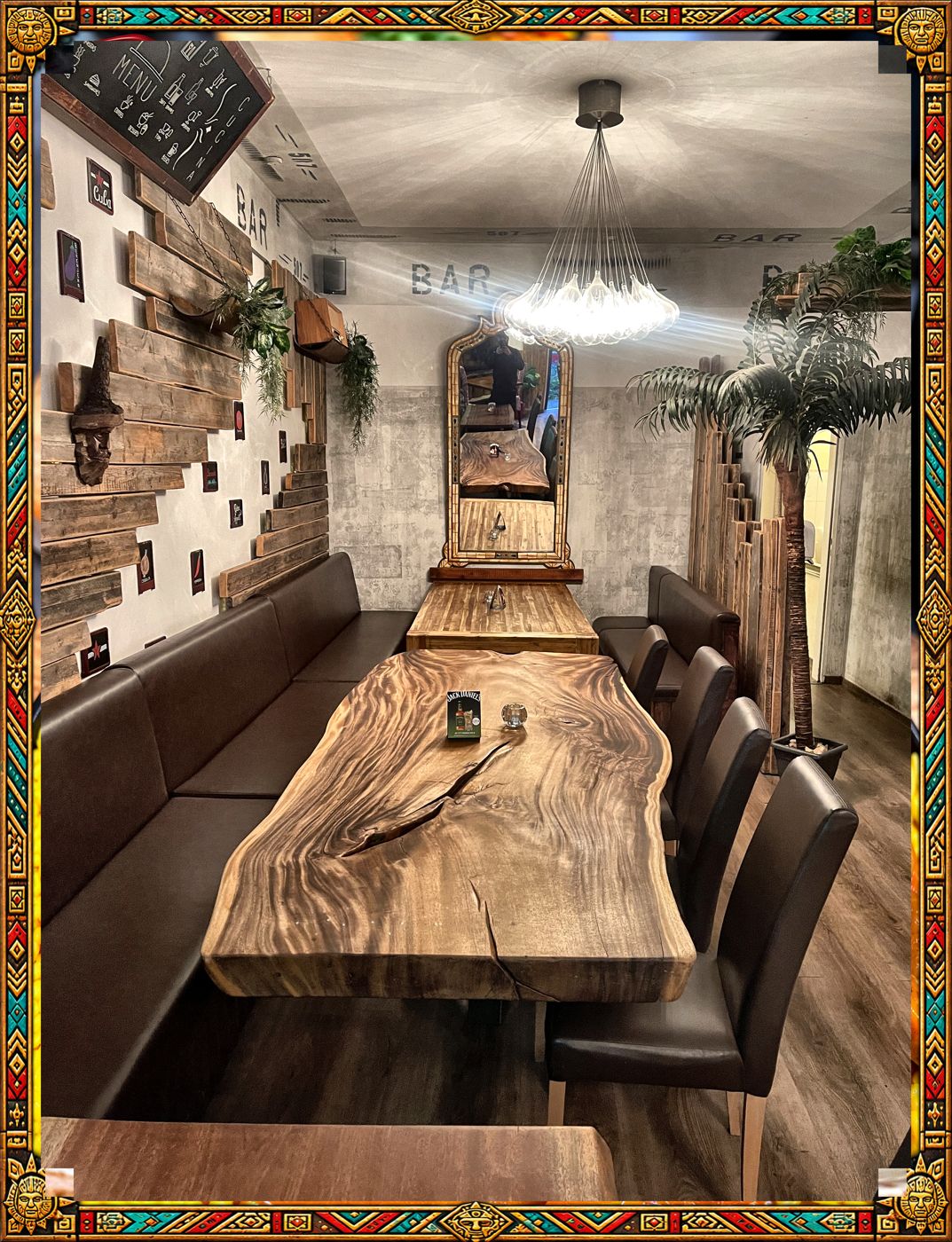 Ambiente der K-BANA Bar