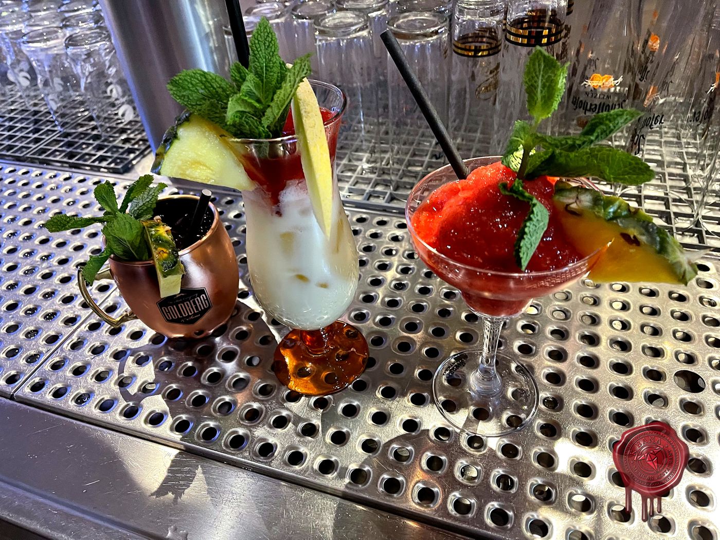 Cocktail in der K-BANA Bar